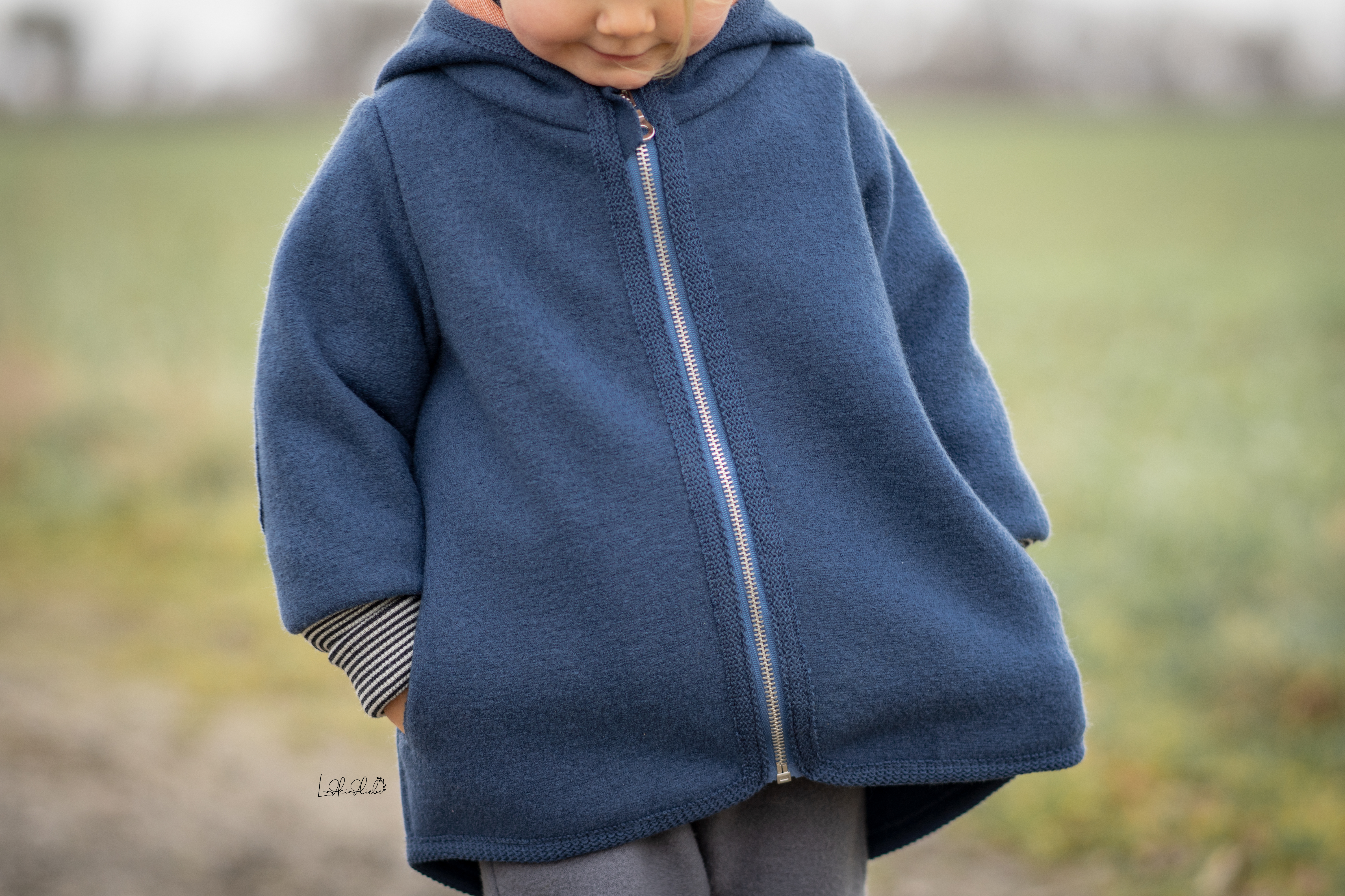 Lockere Herbst-/Winter-Jacke (verschiedene Größen) aus Bio Merino Walk, Fleece oder Teddy